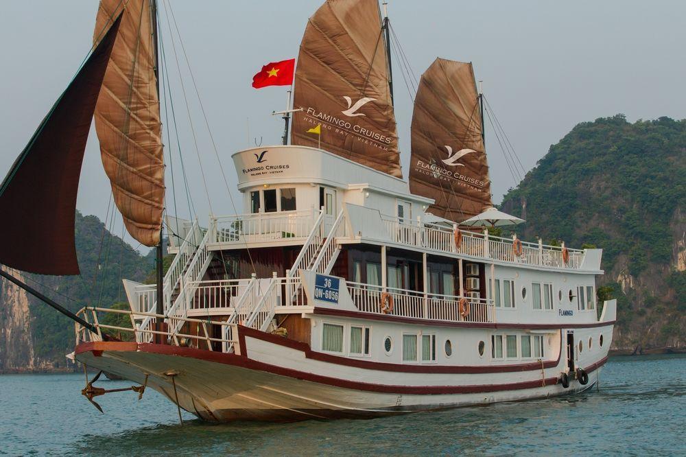 Flamingo Luxury Cruises Hotel Ха Лонг Екстериор снимка