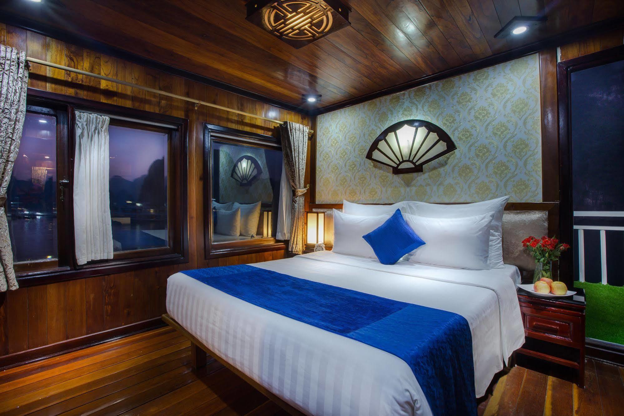 Flamingo Luxury Cruises Hotel Ха Лонг Екстериор снимка