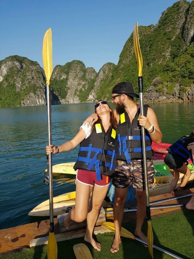 Flamingo Luxury Cruises Hotel Ха Лонг Екстериор снимка