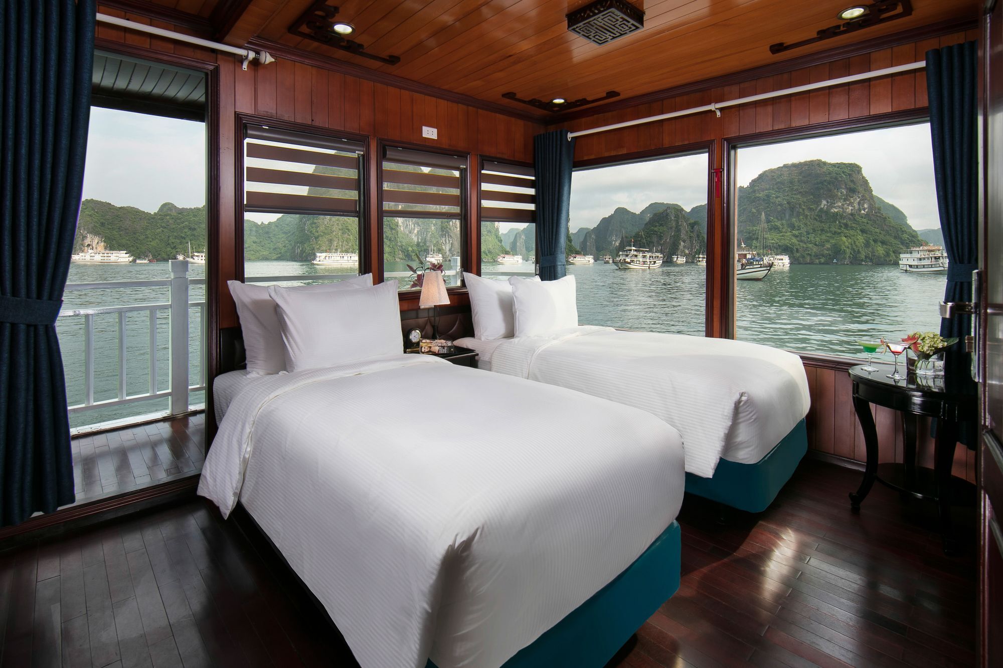 Flamingo Luxury Cruises Hotel Ха Лонг Екстериор снимка